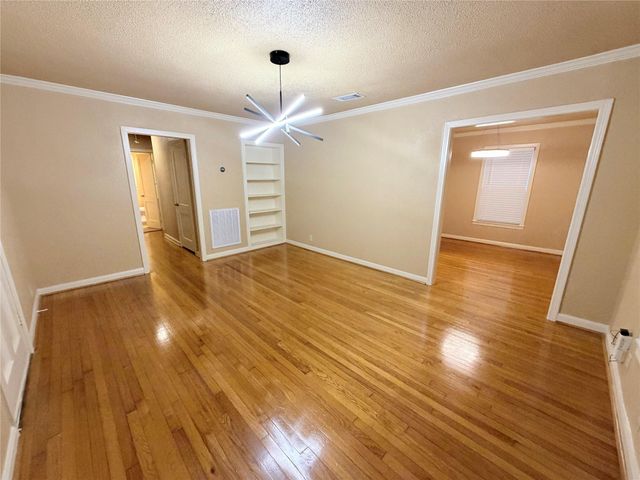 6520 Weslayan Street, Houston, TX 77005