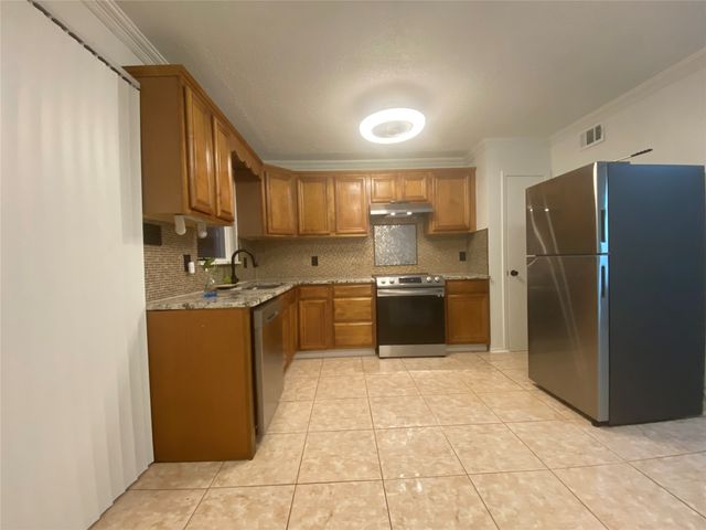 3420 Hidalgo Drive 301, Dallas, TX 75220