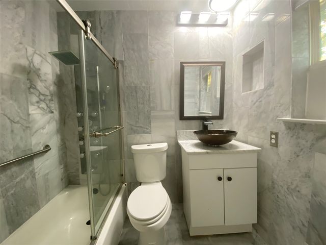 3420 Hidalgo Drive 301, Dallas, TX 75220