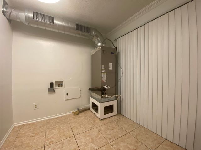 3420 Hidalgo Drive 301, Dallas, TX 75220