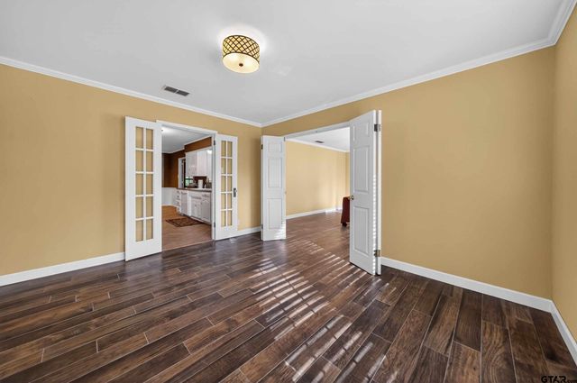 4411 Richmond Rd, Tyler, TX 75703