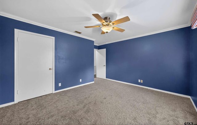 4411 Richmond Rd, Tyler, TX 75703