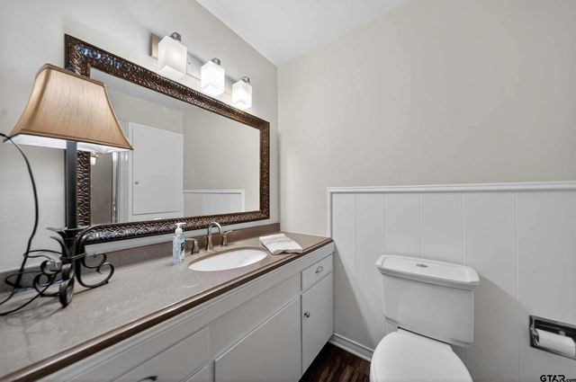 4411 Richmond Rd, Tyler, TX 75703