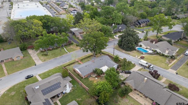 4411 Richmond Rd, Tyler, TX 75703