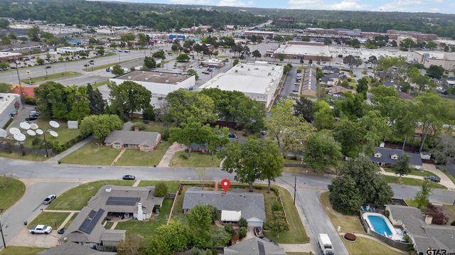 4411 Richmond Rd, Tyler, TX 75703