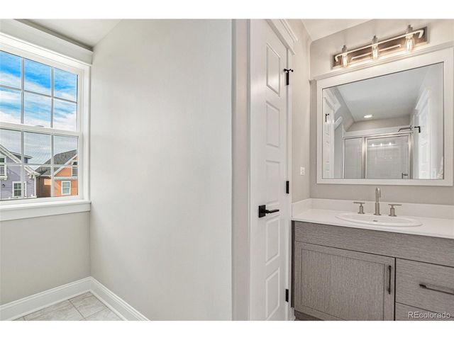 10232 E 58th Ave, Denver, CO 80238