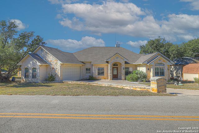 1925 Glenn, Canyon Lake, TX 78133