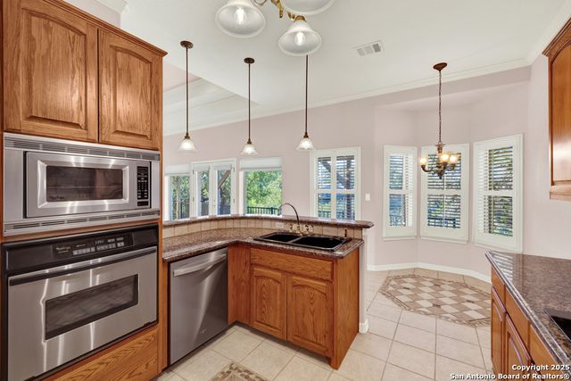 1925 Glenn, Canyon Lake, TX 78133