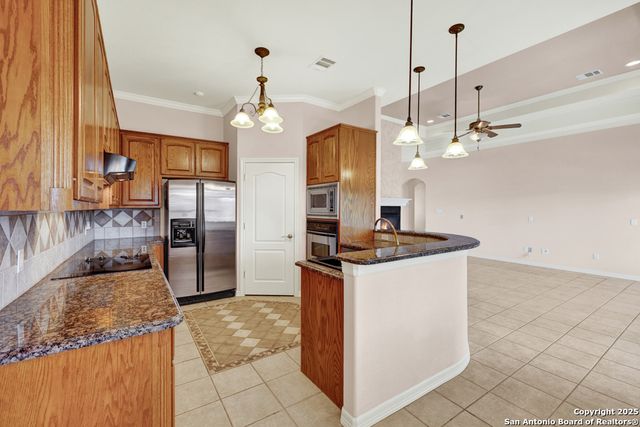 1925 Glenn, Canyon Lake, TX 78133