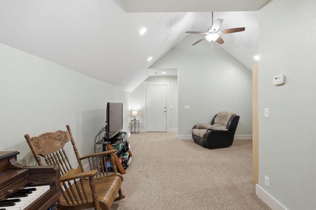 1901 Cattails Drive, Joplin, MO 64801