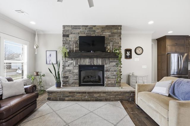 1901 Cattails Drive, Joplin, MO 64801