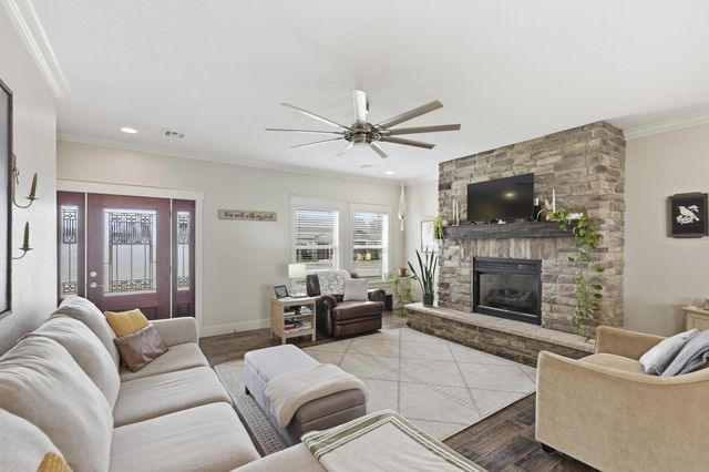 1901 Cattails Drive, Joplin, MO 64801