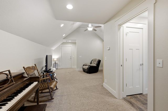 1901 Cattails Drive, Joplin, MO 64801