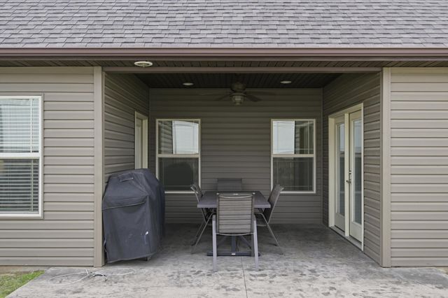 1901 Cattails Drive, Joplin, MO 64801