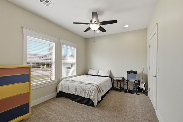 1901 Cattails Drive, Joplin, MO 64801