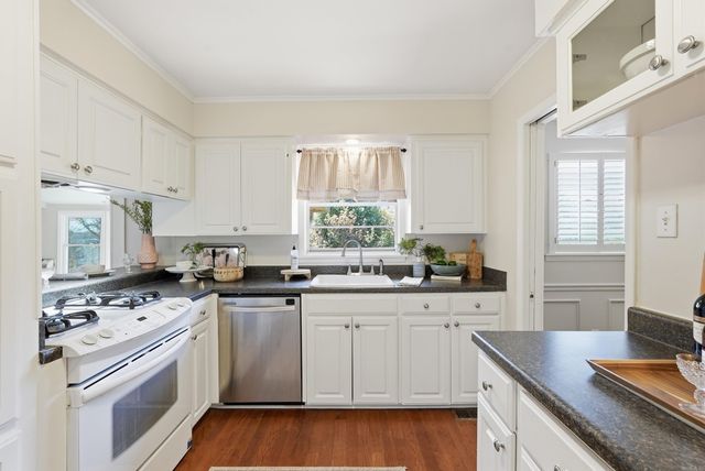 8301 Red Oak Lane, Little Rock, AR 72205