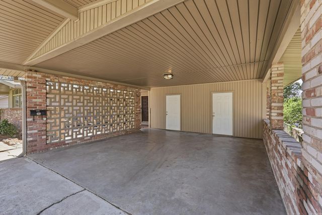 8301 Red Oak Lane, Little Rock, AR 72205