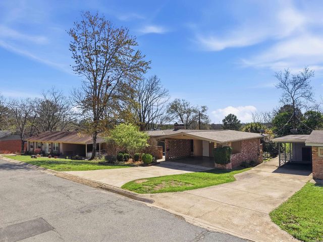 8301 Red Oak Lane, Little Rock, AR 72205