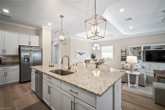 15871 Leaning Pine LN, Babcock Ranch, FL 33982