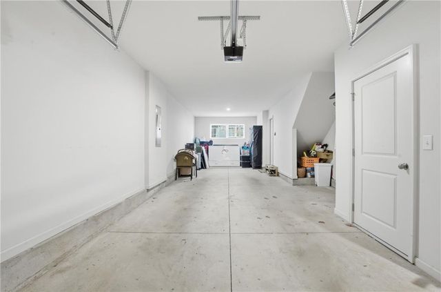 179 Color Circle, Atlanta, GA 30317