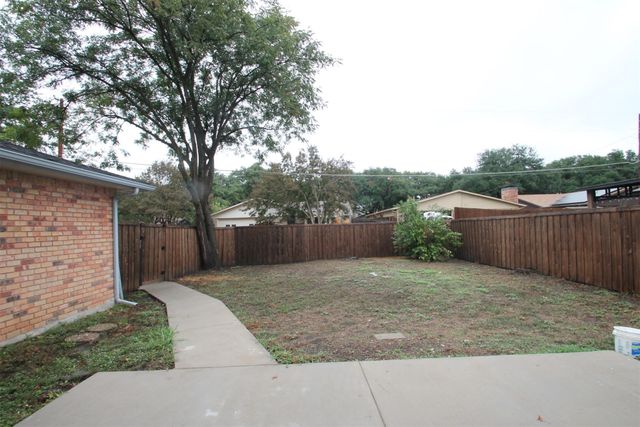 961 Mossvine Drive, Plano, TX 75023