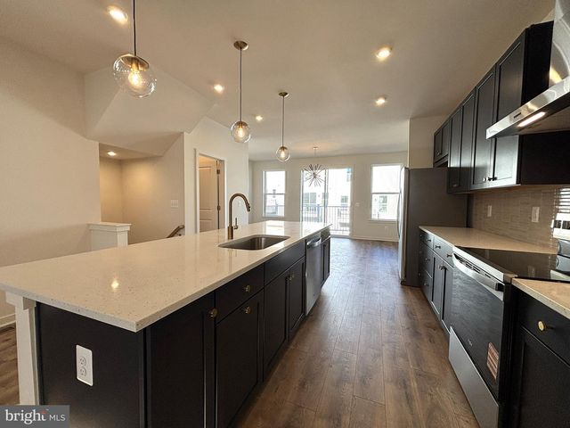 17956 ALICIA AVE, Dumfries, VA 22026