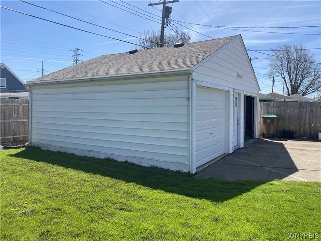 183 Claude Drive, Cheektowaga, NY 14206
