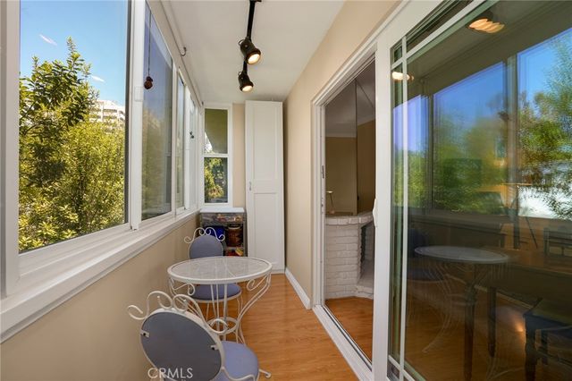 1240 Franklin Street 5, Santa Monica, CA 90404