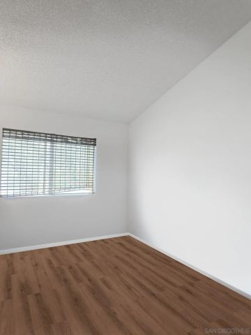 6815 Caminito Mundo 23, San Diego, CA 92119