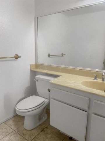 6815 Caminito Mundo 23, San Diego, CA 92119