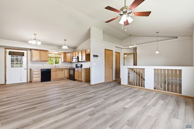 2657 LEOLA LN, Rapid City, SD 57703