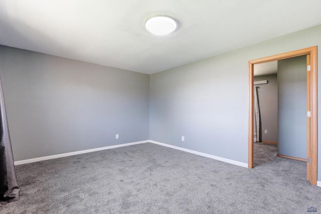 2657 LEOLA LN, Rapid City, SD 57703