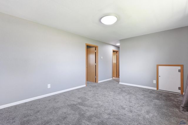 2657 LEOLA LN, Rapid City, SD 57703