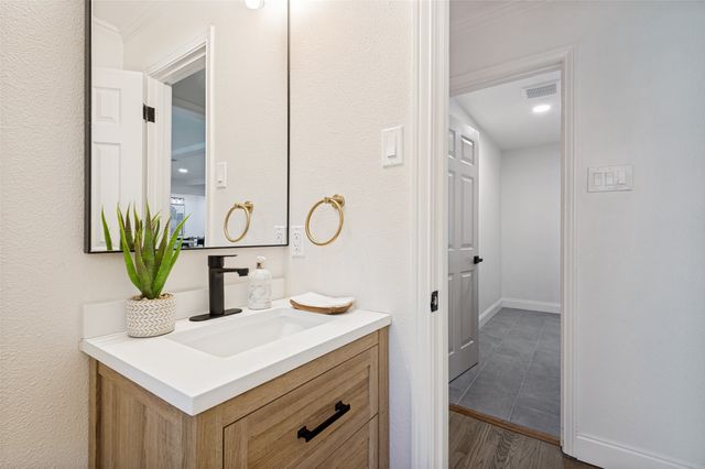 10830 Ferndale Road, Dallas, TX 75238