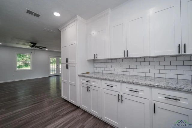 405 Pecan, White Oak, TX 75693