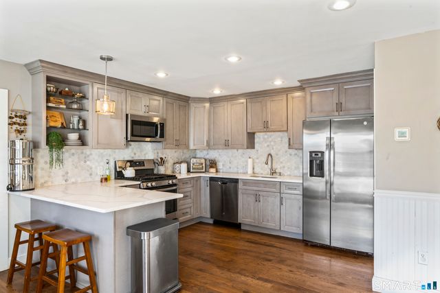 5 Hampton Road, New Fairfield, CT 06812