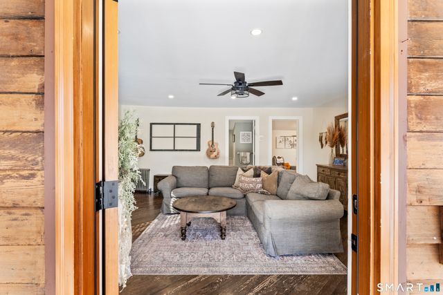 5 Hampton Road, New Fairfield, CT 06812