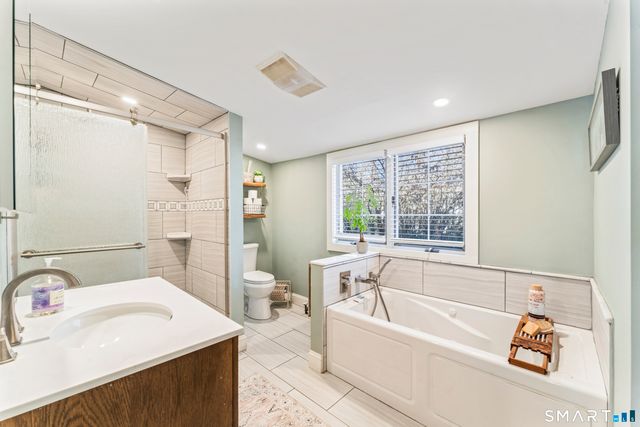 5 Hampton Road, New Fairfield, CT 06812