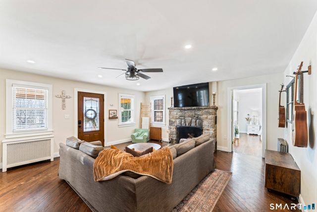 5 Hampton Road, New Fairfield, CT 06812