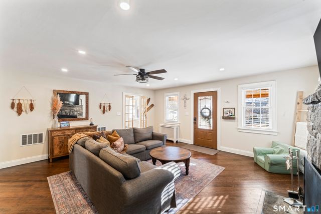 5 Hampton Road, New Fairfield, CT 06812