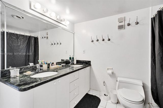 10854 Kendall Dr 221, Miami, FL 33176