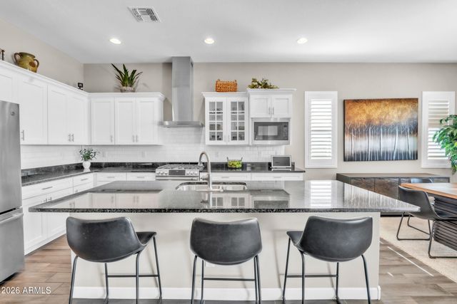 7735 W LOCKLAND Court, Peoria, AZ 85382