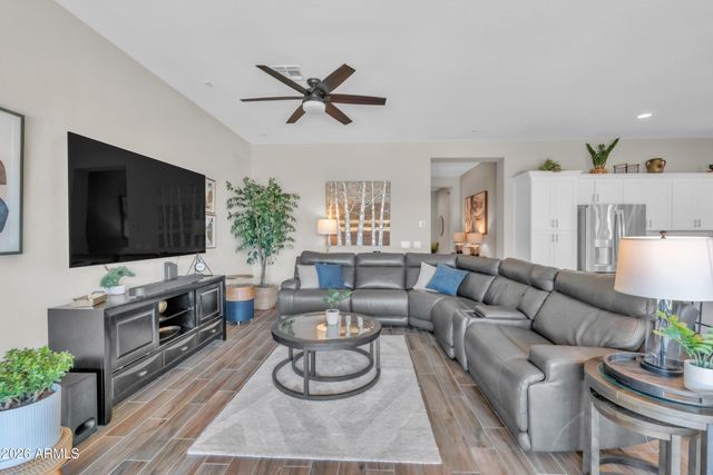 7735 W LOCKLAND Court, Peoria, AZ 85382