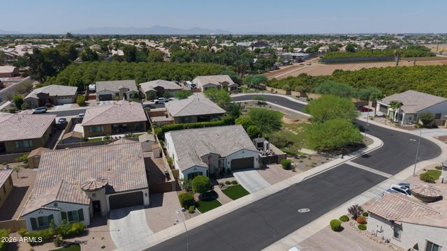 7735 W LOCKLAND Court, Peoria, AZ 85382