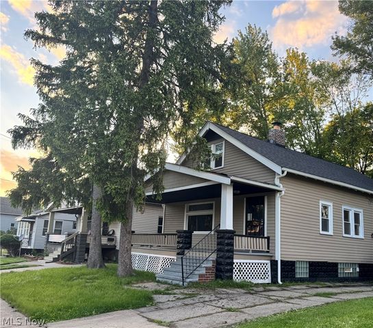 12709 Dove Avenue, Cleveland, OH 44105