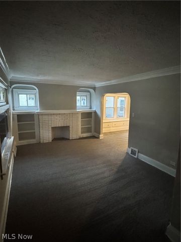 12709 Dove Avenue, Cleveland, OH 44105