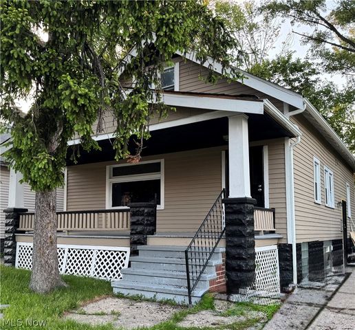 12709 Dove Avenue, Cleveland, OH 44105