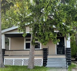 12709 Dove Avenue, Cleveland, OH 44105