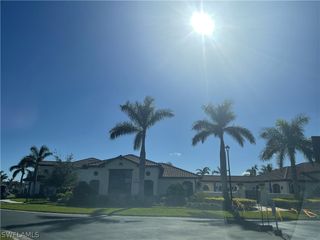 15126 Palmer Lake CIR 205, Naples, FL 34109