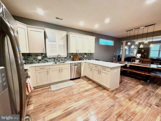 103 WATERVIEW CT, Swedesboro, NJ 08085